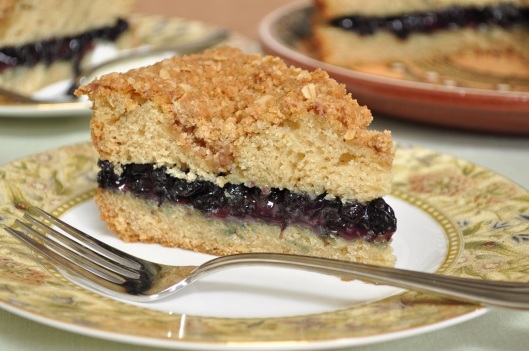 Golden Brown Butter Cake with Bluberry-Red Wine Filling